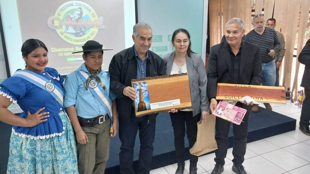 LA DELEGACIÓN DE VILLA GUILLERMINA FUE RECIBIDA POR EL GOBERNADOR DE MATO GROSSO DO SUL, REINALDO AZAMBUYA