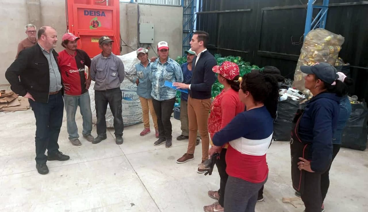 VISITA DEL DIRECTOR PROVINCIAL DE ECONOMÍA SOCIAL, AGRICULTURA FAMILIAR Y EMPRENDEDORISMO