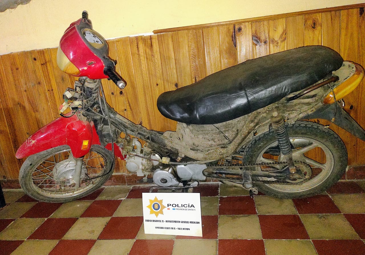 VILLA OCAMPO: ROBO DE UNA MOTOCICLETA
