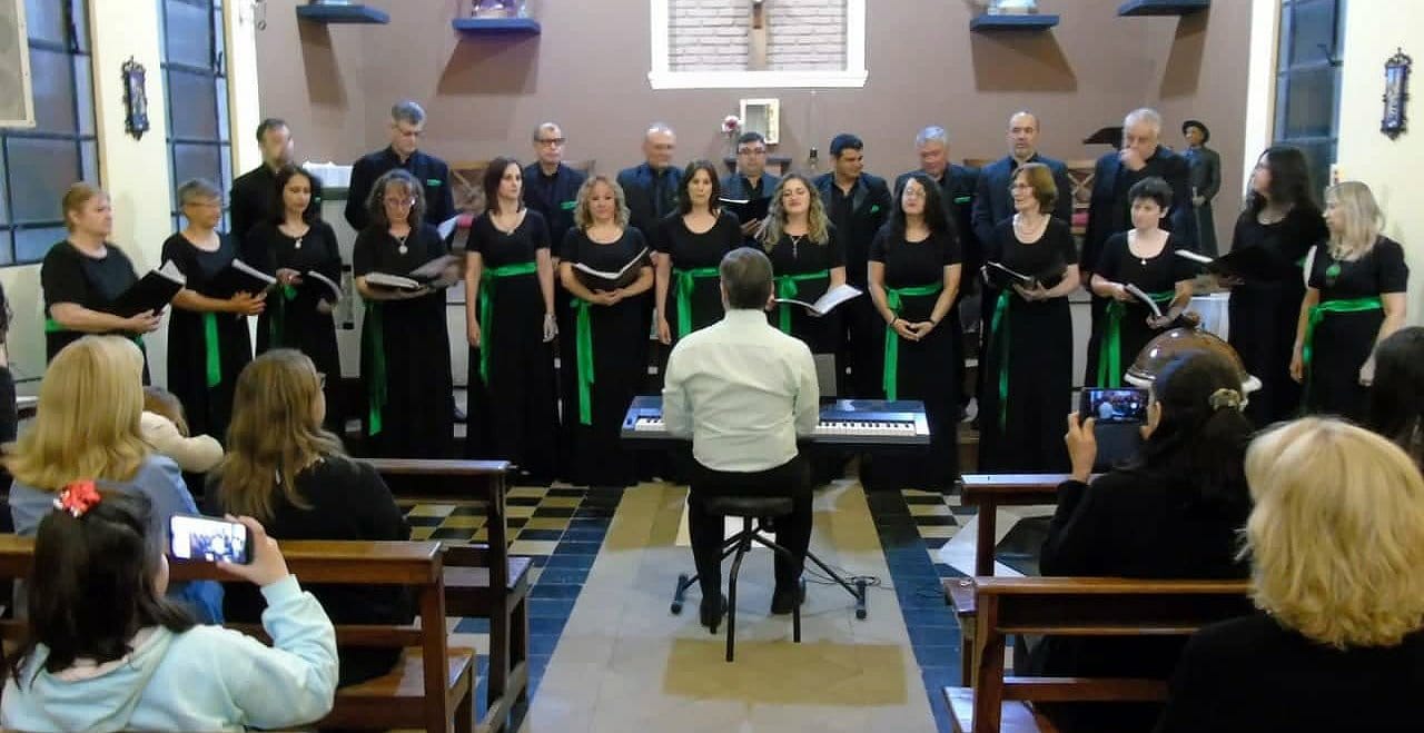 EL CORO POLIFÓNICO MUNICIPAL PARTICIPÓ DEL 8º ENCUENTRO CORAL “ENCANTOS DE LA COSTA