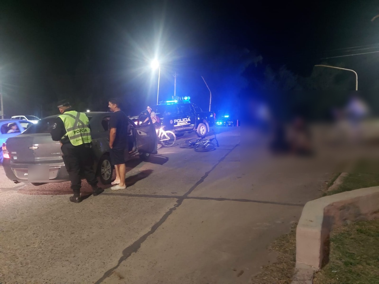 RECONQUISTA: CHOQUE ENTRE UN AUTOMOVIL Y UNA BICICLETA