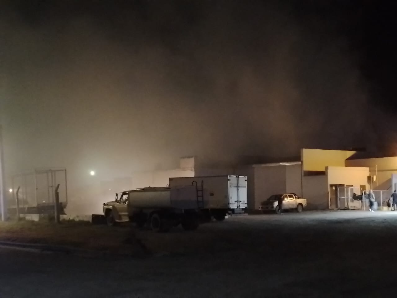 AVELLANEDA: INCENDIO DE UN DEPOSITO DE MERCADERIA