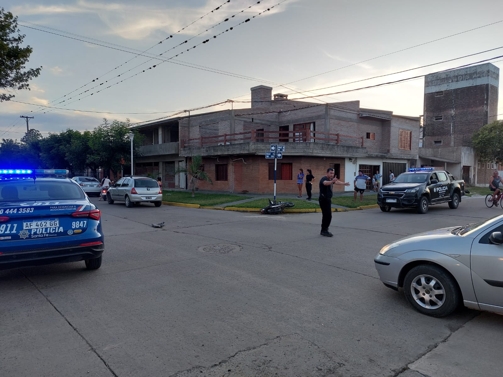 LAS TOSCAS: ACCIDENTE DE TRANSITO OCURRIDO EN CALLE 6 Y 25 DE MAYO