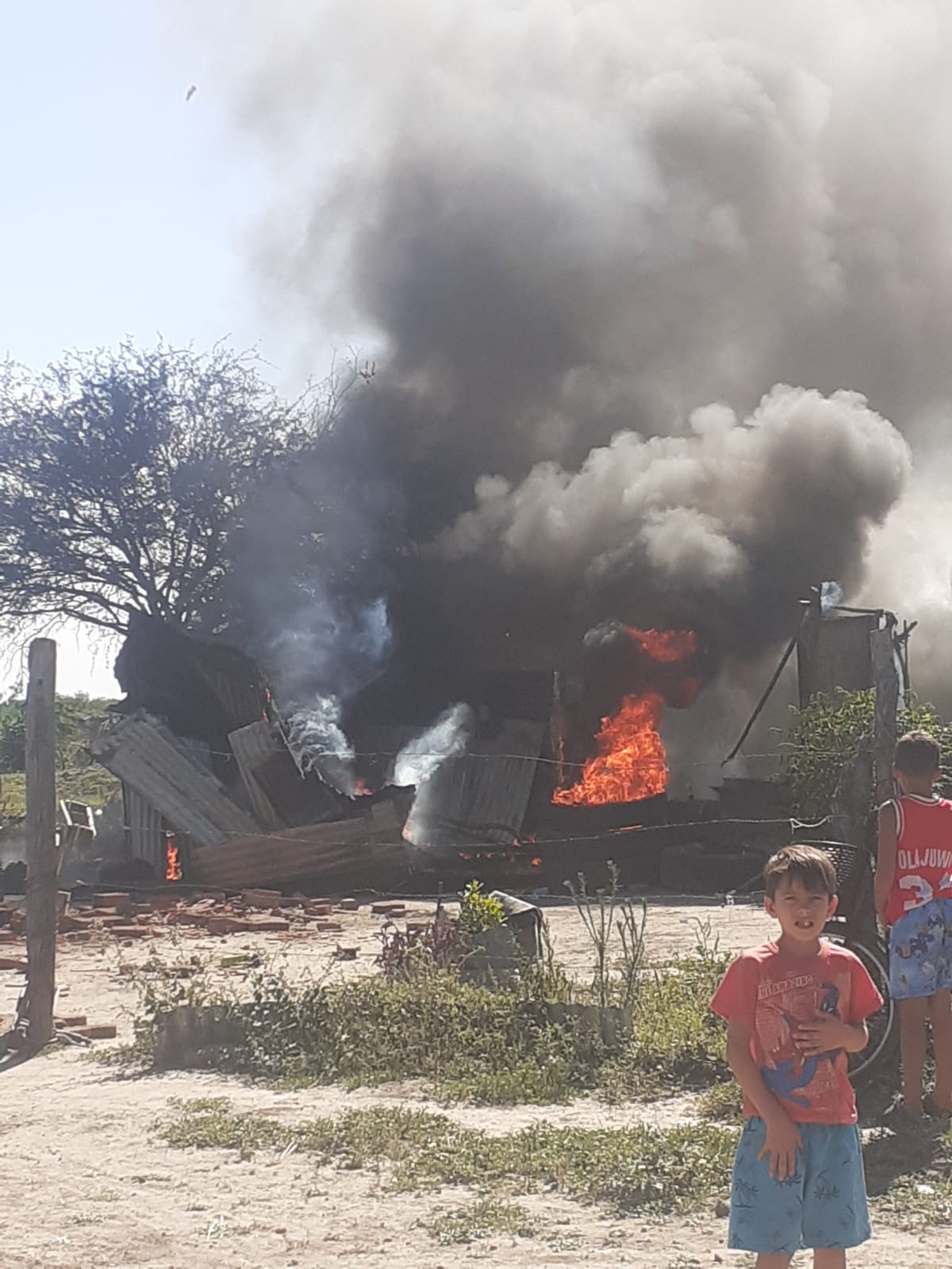 VILLA OCAMPO: INCENDIO DE UNA VIVIENDA