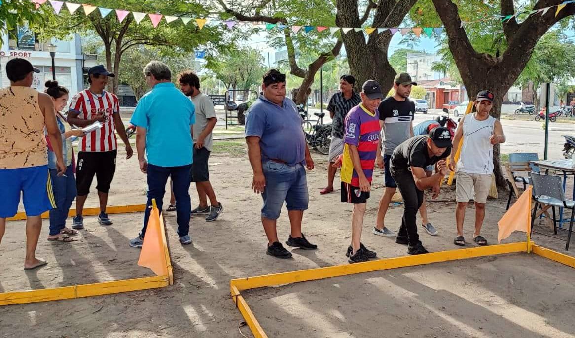 VILLA OCAMPO: GANADORES DEL 1º TORNEO DE BOLITAS “COPA JAAUKANIGÁS”