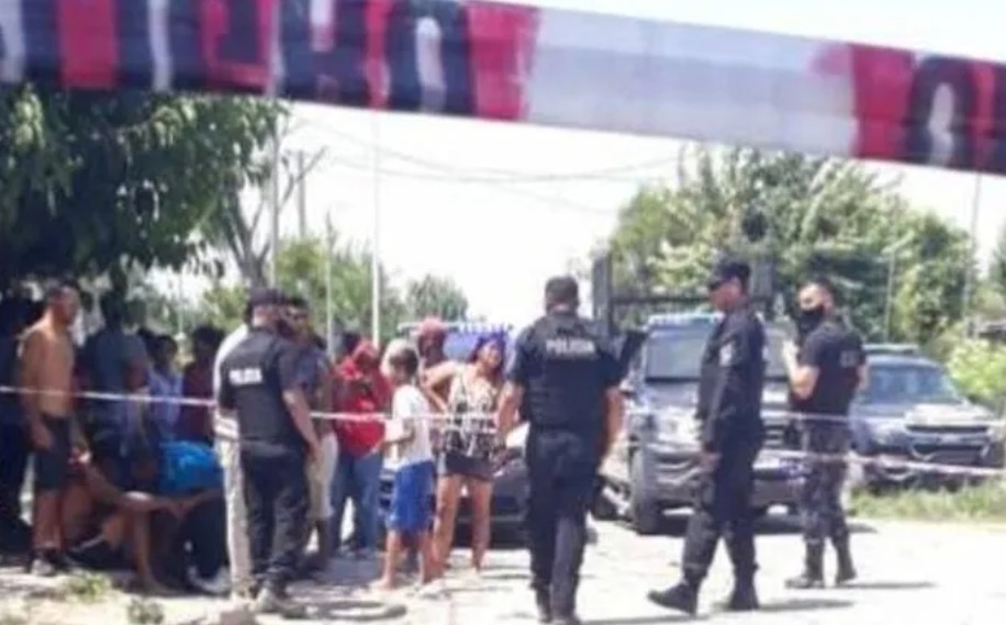 Un delincuente 17 años asesinó con un arma tumbera a un hombre en el barrio Nuevo de Reconquista.