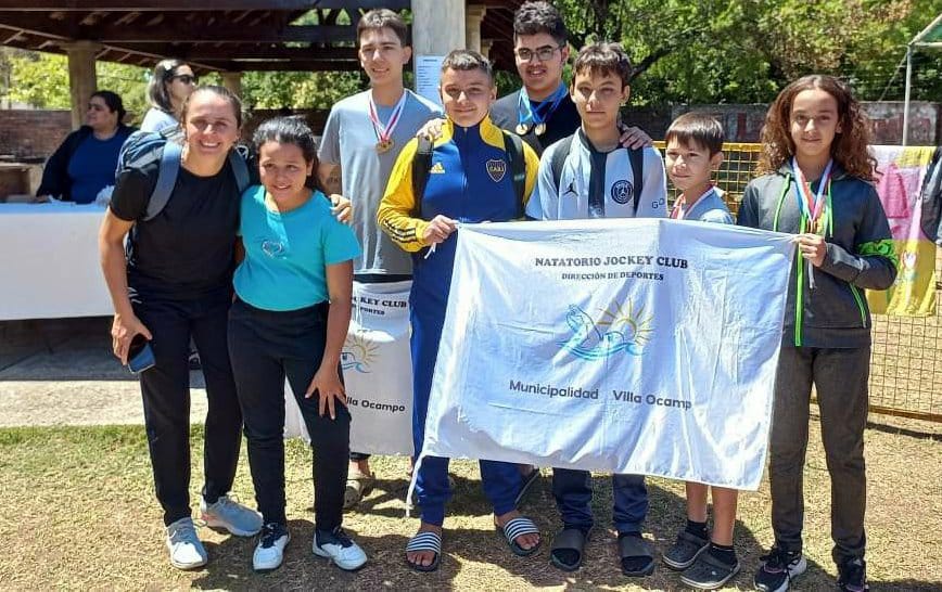 DESTACADA ACTUACIÓN DE LA ESCUELA DE NATACIÓN DEL JOCKEY CLUB EN LAS TOSCAS