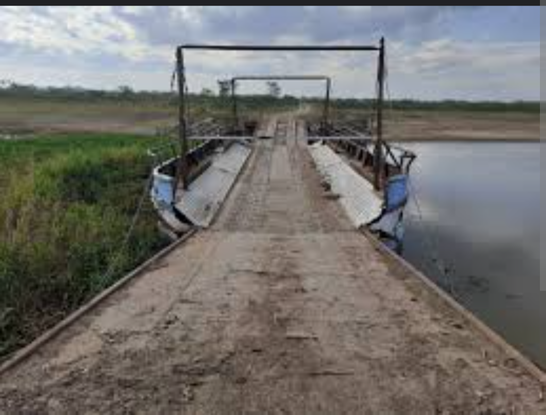 VILLA OCAMPO: ESTE JUEVES ESTARÁ INTERRUMPIDO EL PASO POR EL PUENTE FLOTANTE DEL PARANÁ MINÍ