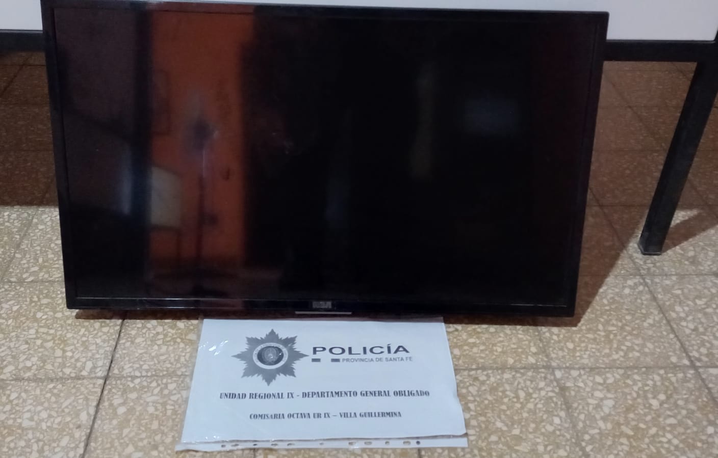 VILLA GUILLERMINA: HURTO, ATENTADO Y RESISTENCIA A LA AUTORIDAD Y LESIONES LEVES