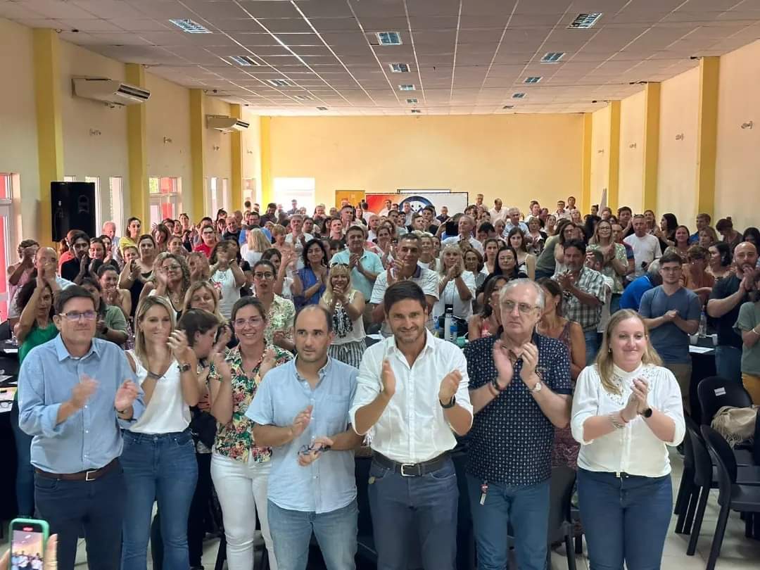 Pullaro. “Vamos a volver a los 180 dias de clases y a la evaluación por materia