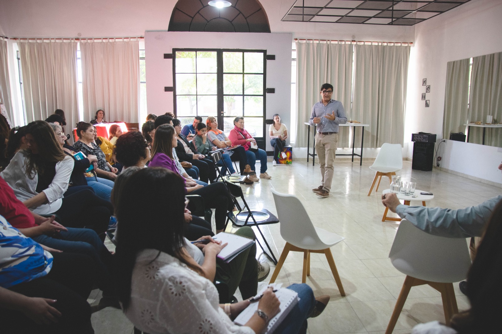Se realizó un primer encuentro sobre Educación en Villa Ocampo
