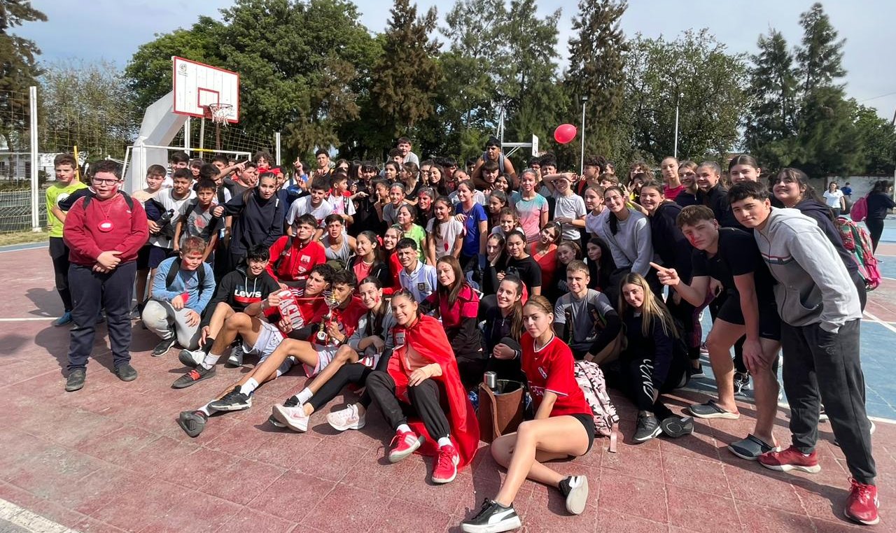 JORNADA RECREATIVA Y CULTURAL EN EL COMPLEJO “ARNO”