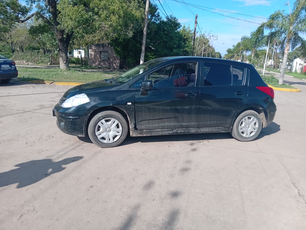 VILLA GUILLERMINA: CHOQUE ENTRE UNA MOTOCICLETA Y UN AUTOMÓVIL