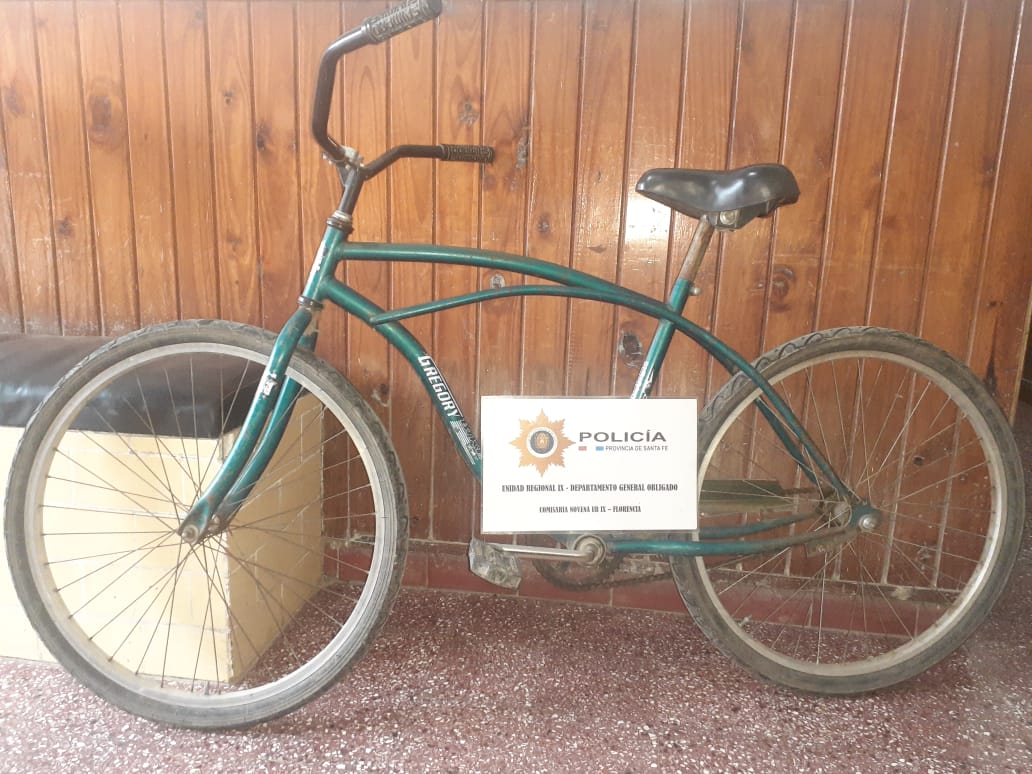 FLORENCIA: VECINO DENUNCIO QUE LE SUSTRAJERON SU BICICLETA TIPO PLAYERA