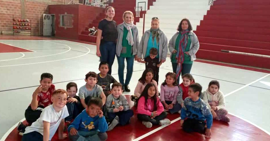 JORNADA DEPORTIVA DE LOS NIÑOS DEL CAF “JUAN PABLO II”