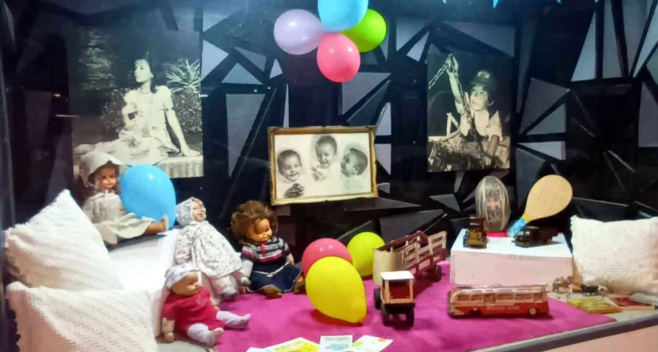 SE EXHIBE UN MUESTRA INFANTIL EN LA VIDRIERA DEL “MUSEO AL PASO”