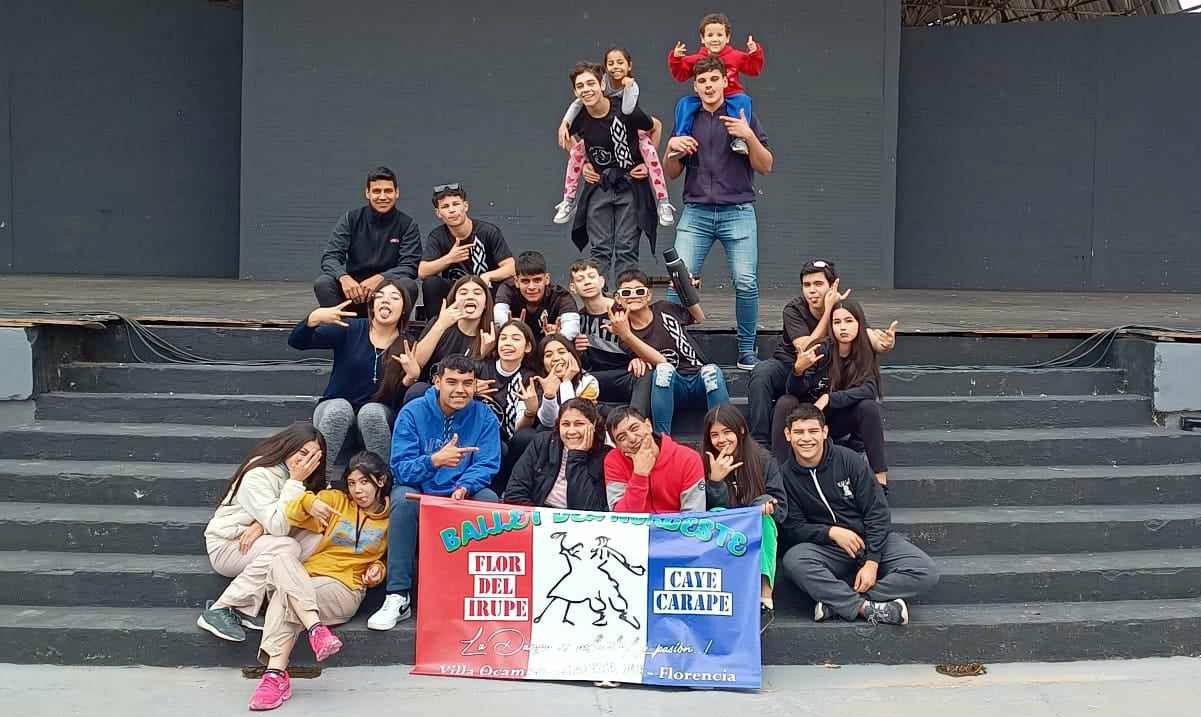 PARTICIPACIÓN DE “FLOR DEL IRUPÉ” EN EL CERTAMEN NACIONAL DE MALAMBO Y DANZA “YEROKI”