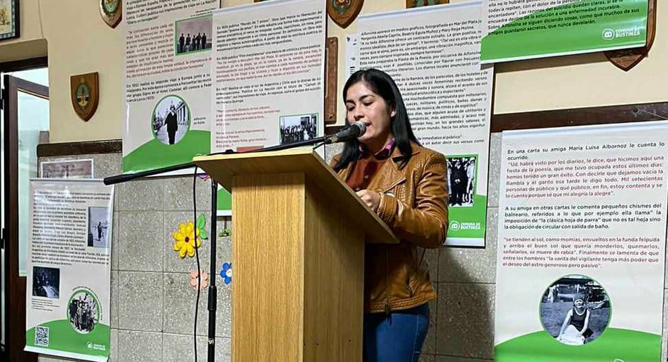 “TRAS LOS PASOS DE ALFONSINA” SE EXHIBIÓ EN LA BIBLIOTECA ESCOLAR DE LA ESCUELA PARTICULAR 3181 “GRAL. MANUEL OBLIGADO”