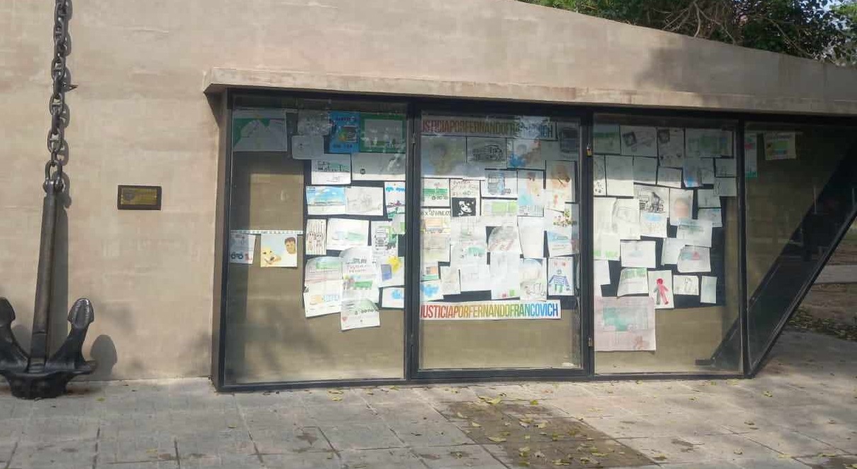 EXPOSICIÓN DE TRABAJOS Y ENTREGA DE MENCIONES Y PREMIOS DEL CONCURSO DE DIBUJOS “JUSTICIA POR FERNANDO”