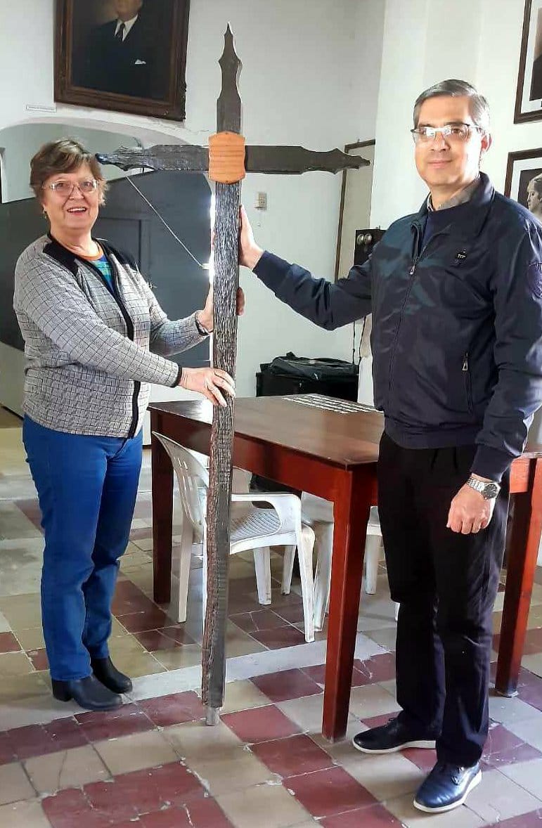 LA CRUZ DEL ANTIGUO CAMPANARIO DEL TEMPLO PARROQUIAL FUE DONADA AL MUSEO “ANÍBAL GREGORET”