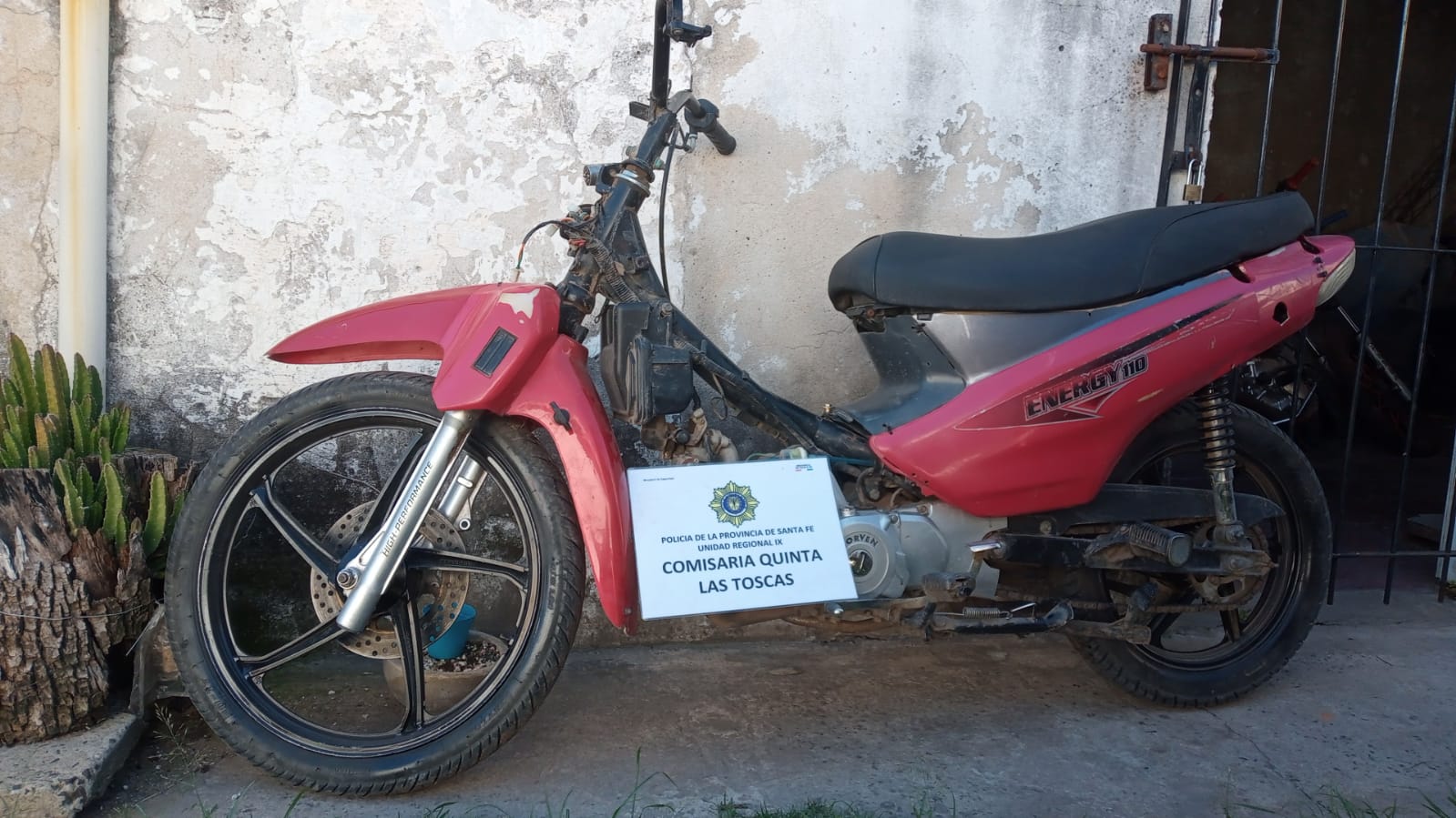 Las Toscas: ROBO UNA MOTO Y LA DEJO EN OTRO DOMICILIO.