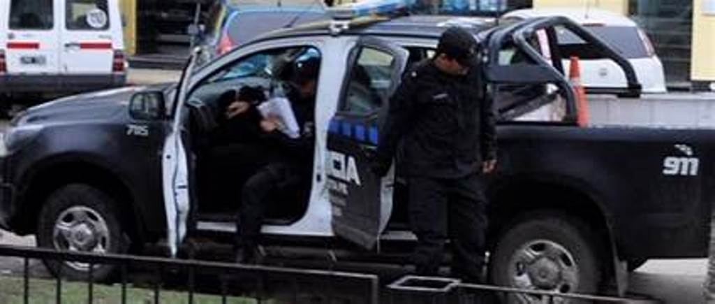 Un jubilado bancario de 70 años de Las Toscas, violó a un corta pasto de 24 años, luego que lo invitó con un almuerzo que lo hizo dormir.