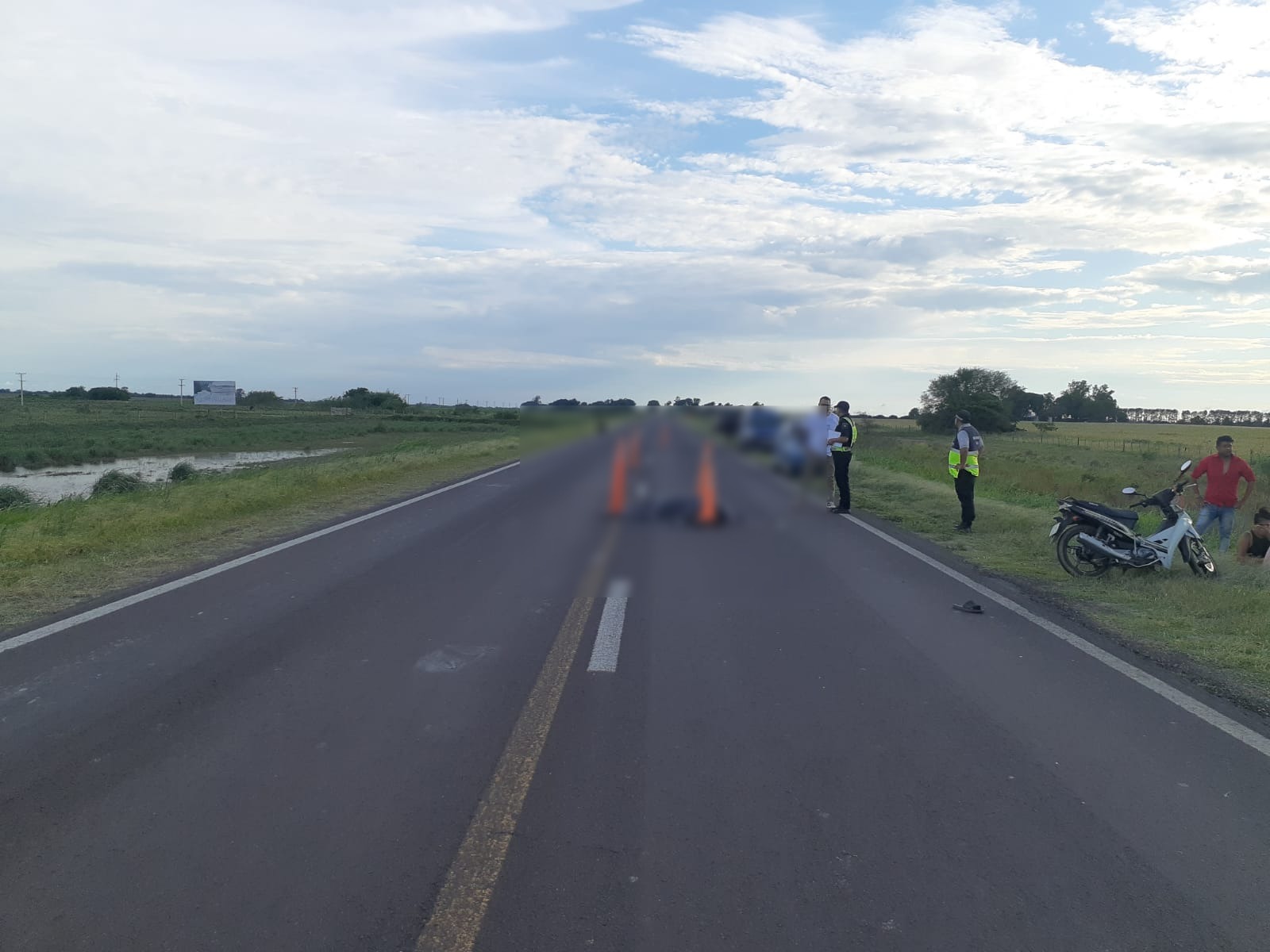 FLORENCIA: RUTA 11 MUERE UNA PERSONA AL SER ATROPELLADO POR UN CAMIÓN