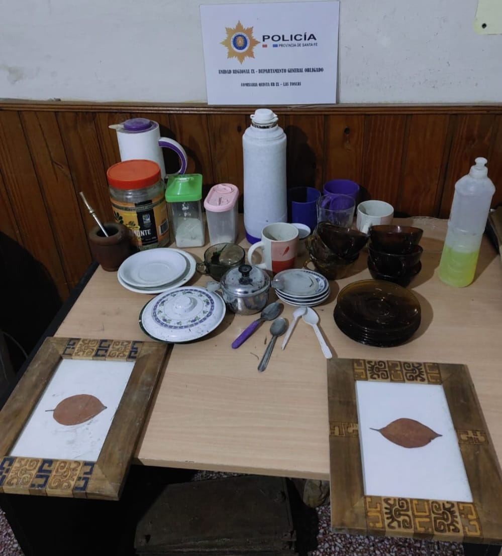 LAS TOSCAS: ROBO EN UN COLEGIO