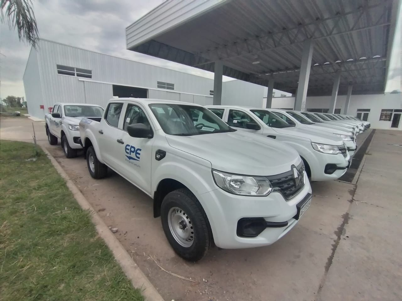 EPE renueva su flota: incorpora más de 190 vehículos y compacta móviles en desuso