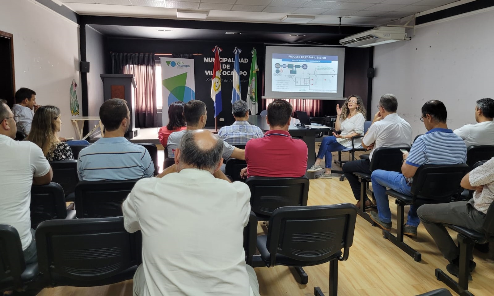 REUNIÓN INFORMATIVA CON AUTORIDADES MUNICIPALES