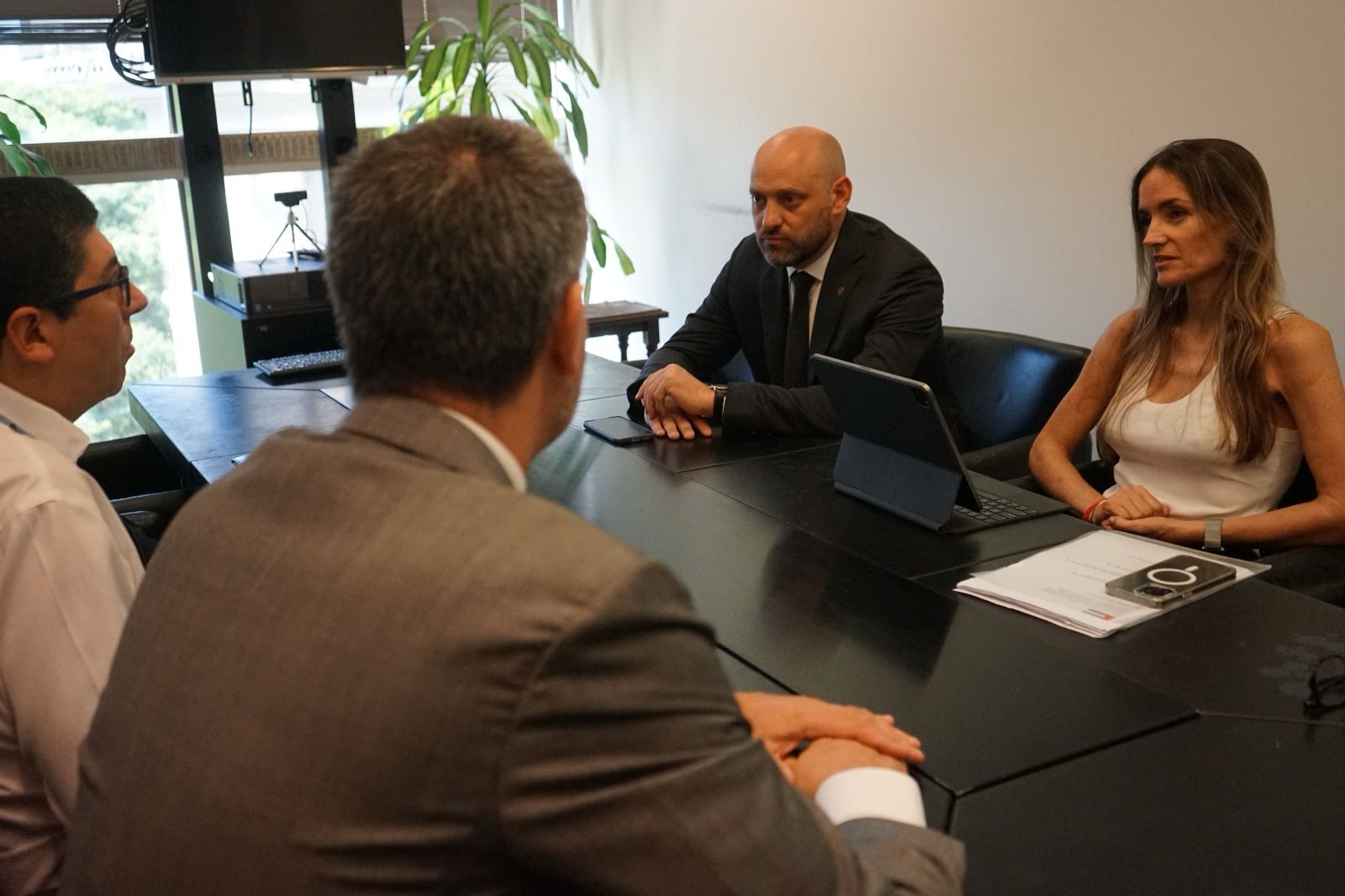 Provincia coordina con Cancillería la participación de empresas santafesinas en Gulfood 2024