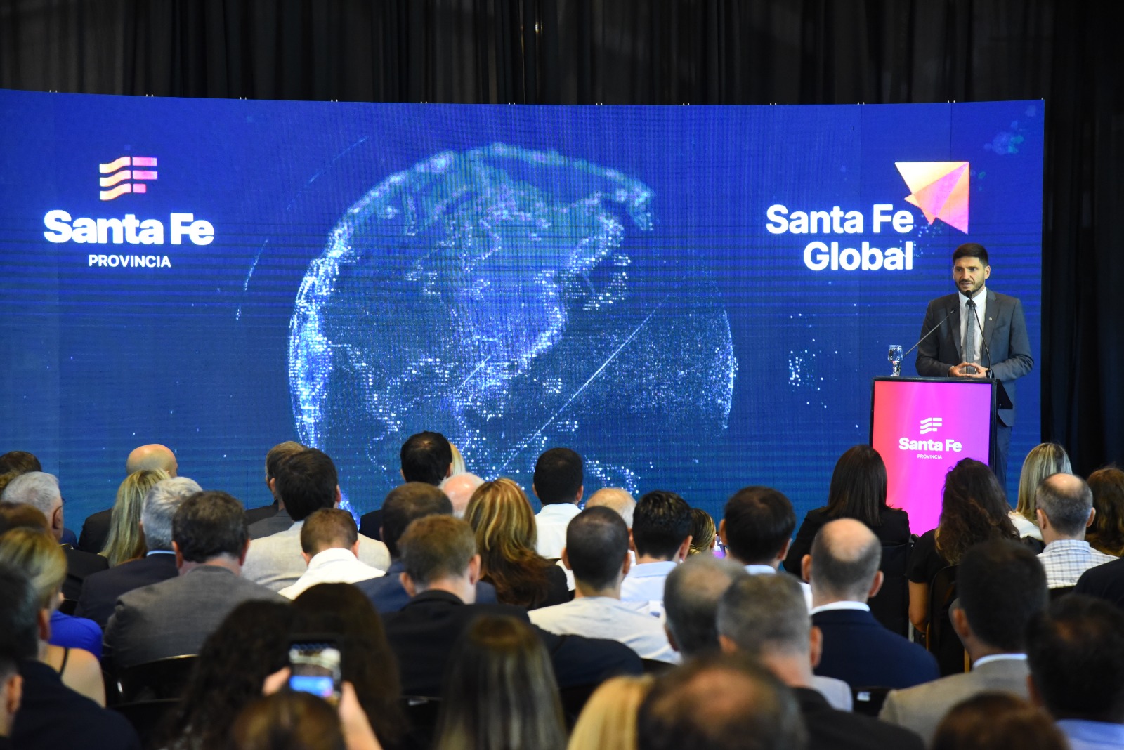 De qué se trata Santa Fe Global, el programa Provincial para ponteciar exportaciones