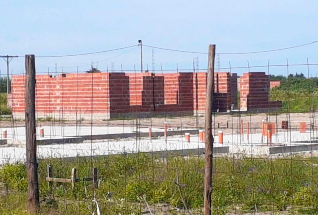 Provincia seguirá en etapas las 212 viviendas de Reconquista que Perotti había frenado