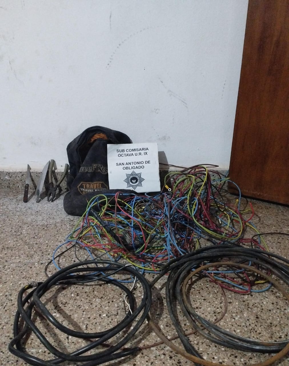 SAN ANTONIO DE OBLIGADO: UN MENOR DE 17 AÑOS INGRESO A ROBAR EN EL GASODUCTO.