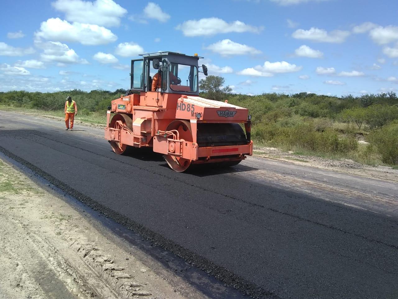 Provincia realiza reparaciones en 130 kilómetros de rutas en los departamentos Vera y General Obligado