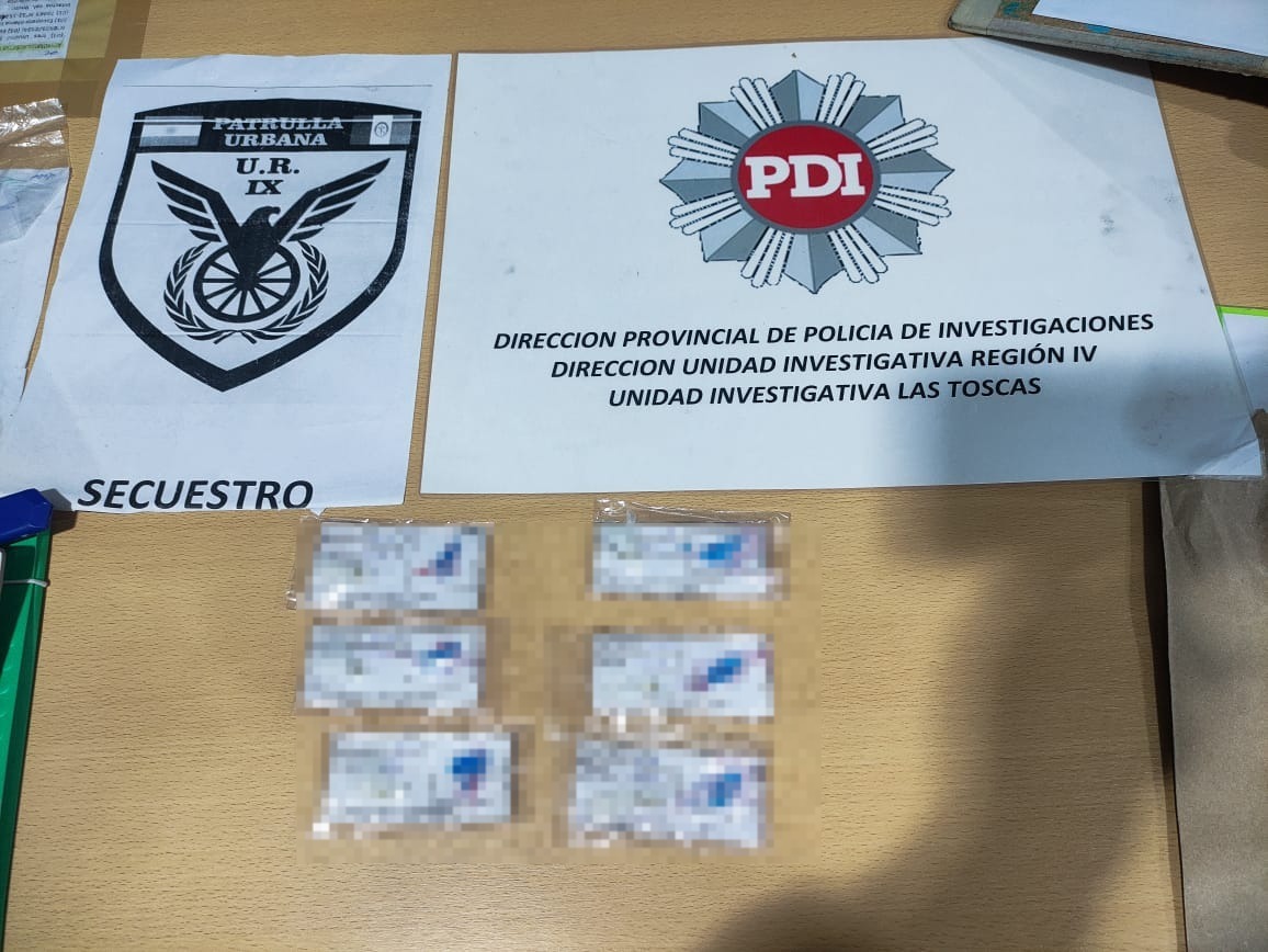 LAS TOSCAS: MASCULINO DETENIDO CON COCAINA