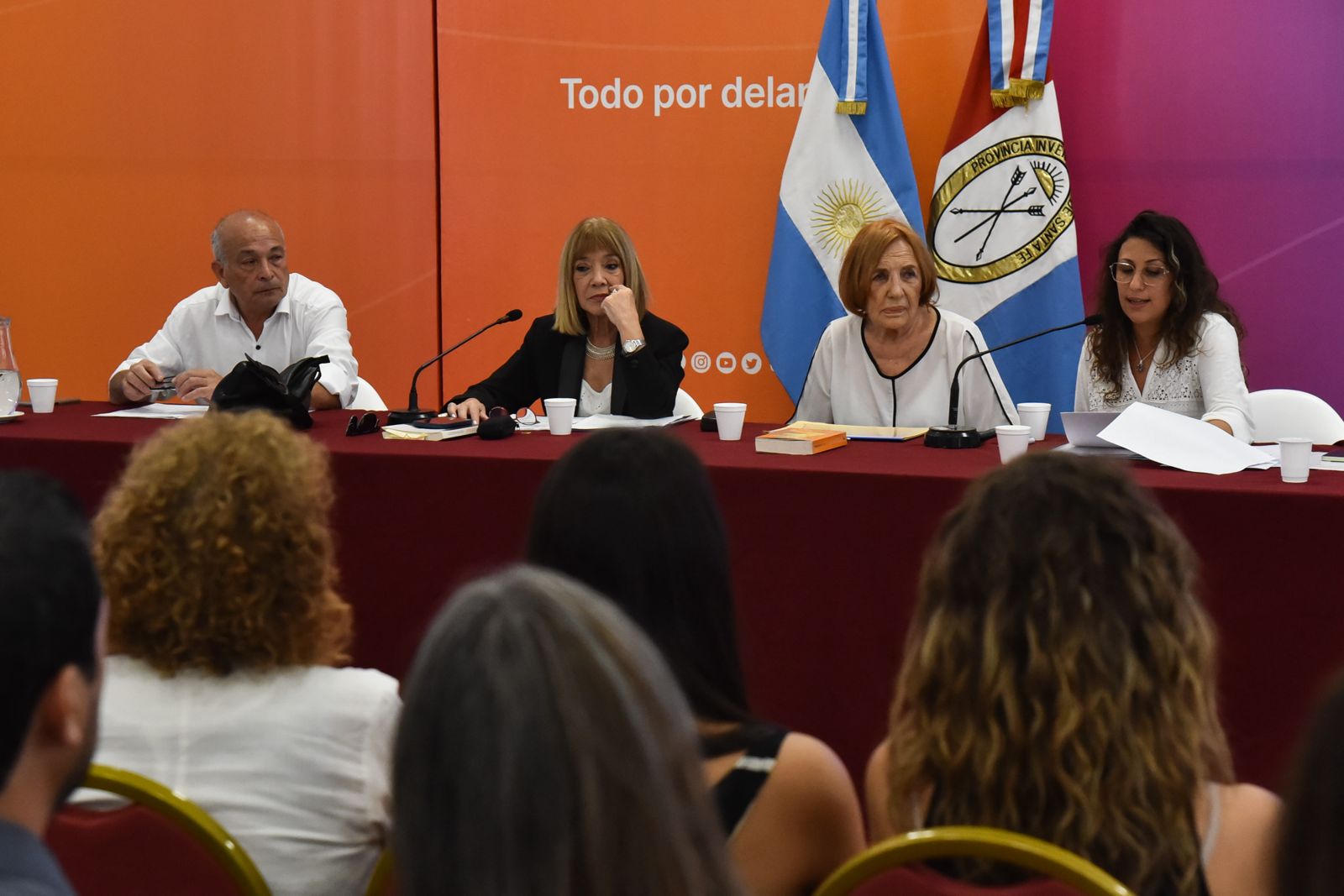 Se realizó el conversatorio “Memoria, Verdad y Justicia, 40 años de la recuperación democrática”