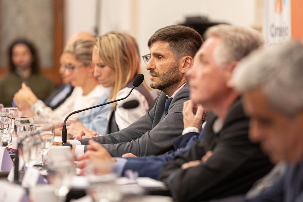 Fuerte respaldo de instituciones de Santa Fe a la política de seguridad del Gobierno provincial