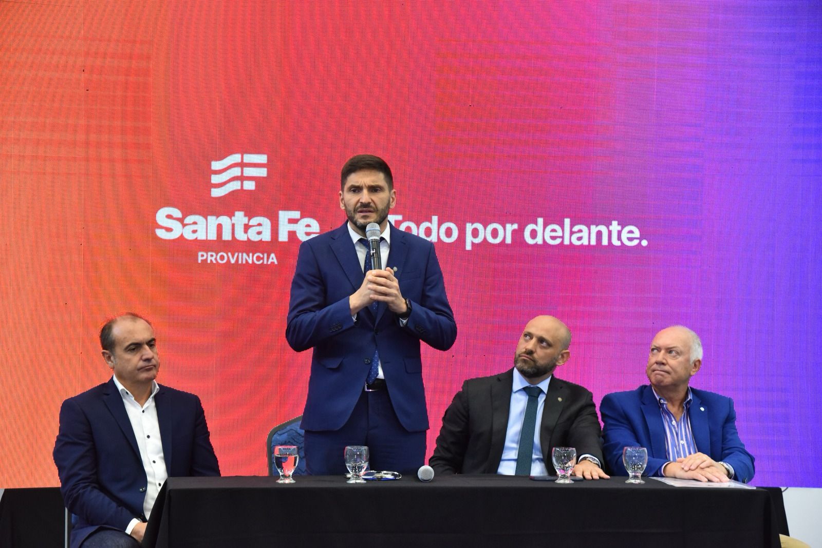 Pullaro: “Impulsamos políticas que aceiten el engranaje del inmenso potencial productivo de Santa Fe