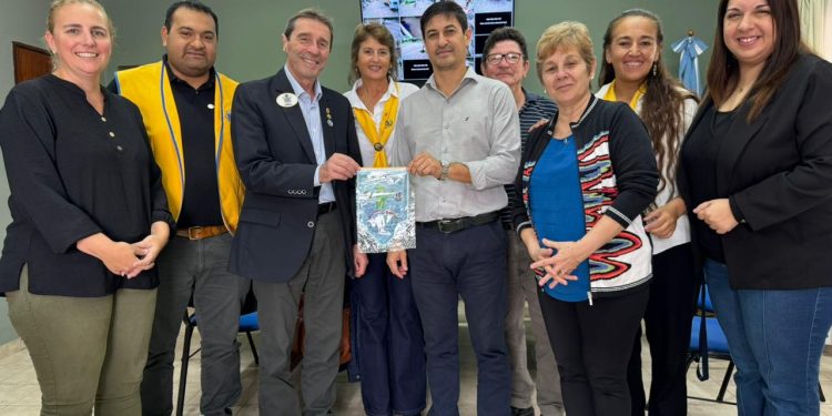 VILLA OCAMPO: VISITA DEL GOBERNADOR DEL CLUB DE LEONES