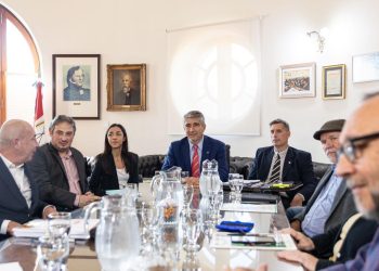 Paritaria Central: Provincia y gremios estatales acordaron pasar a un cuarto intermedio