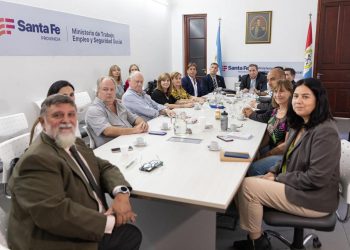 Provincia presentó una nueva oferta salarial al sector de la Salud