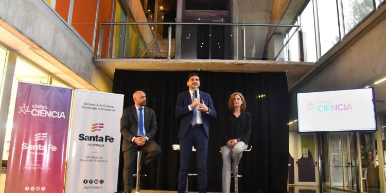 “Vamos a invertir fuertemente en el desarrollo tecnológico de la provincia de Santa Fe”