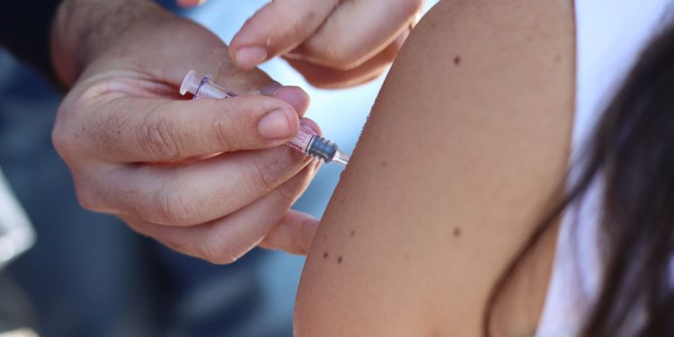 En 4 días se colocaron más de 36.500 vacunas en la provincia