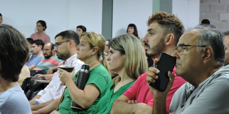 MANCINI: “LEVANTAMOS LA VOZ, EN DEFENSA DE LA EDUCACIÓN PÚBLICA”