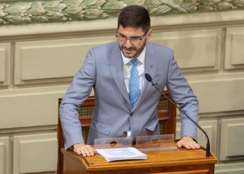 “Con austeridad, en el primer trimestre bajamos un 40 % los gastos del Estado”