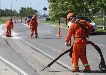 Hubo 52 ofertas en la licitación para obras de sellado de fisuras en las rutas de todos los departamentos