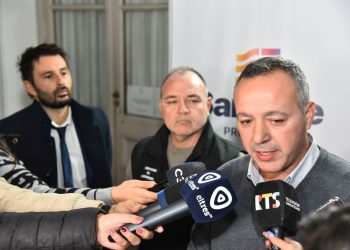 Rosario: cuatro personas detenidas en 14 allanamientos por los ataques incendiarios contra vehículos