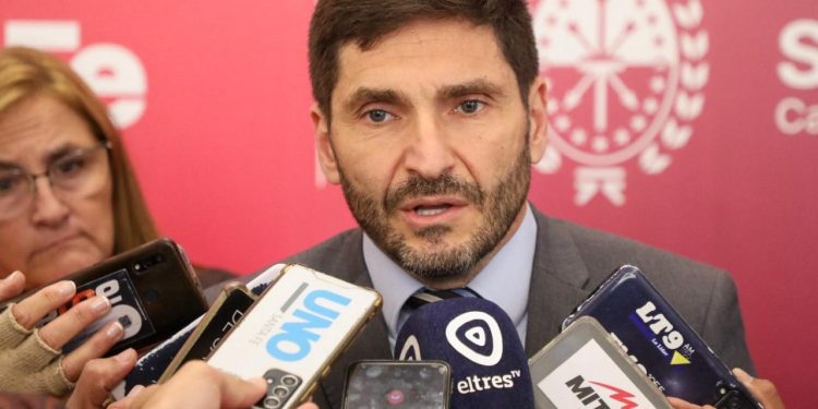 “El Gobierno de Santa Fe va a descontar el día a todos los empleados públicos que hicieron paro”