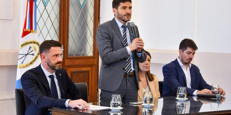 Pullaro: “En cada uno de los poderes del Estado tenemos que tener una mirada que cuide el ambiente”